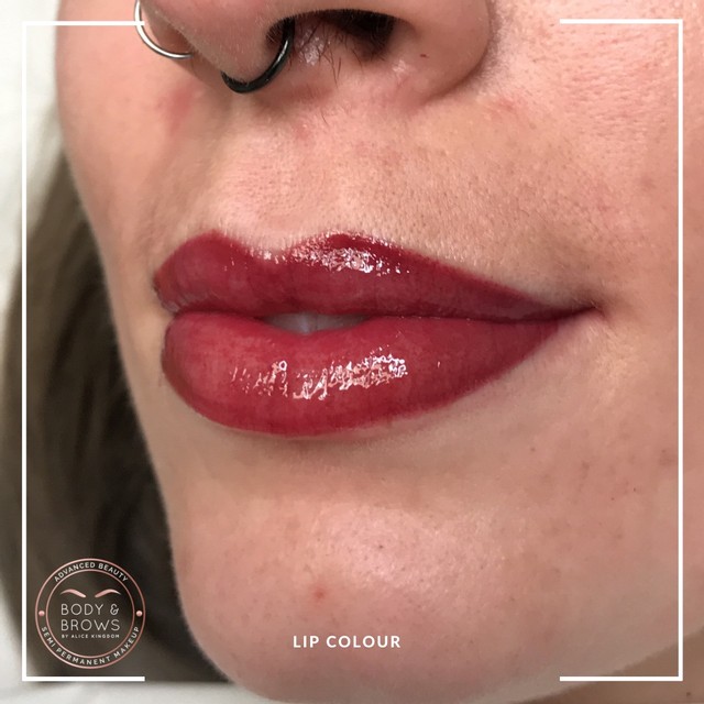 Lip Tattoo permanent semi Makeup